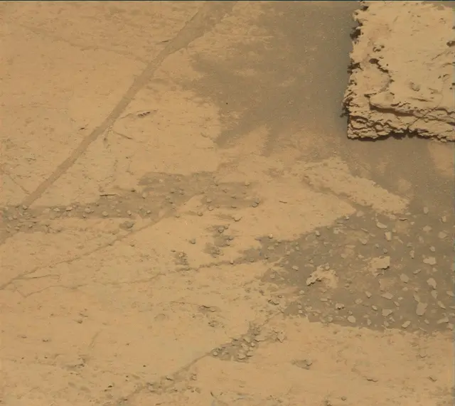 Sol 4094: Mast Camera (Mastcam)