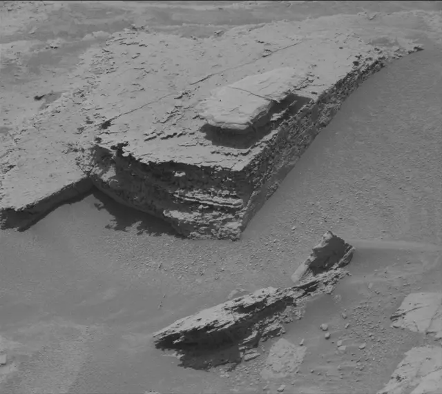 Sol 4096: Mast Camera (Mastcam)