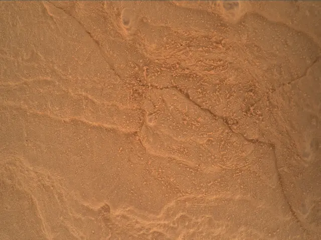 Sol 4098: Mars Hand Lens Imager (MAHLI)