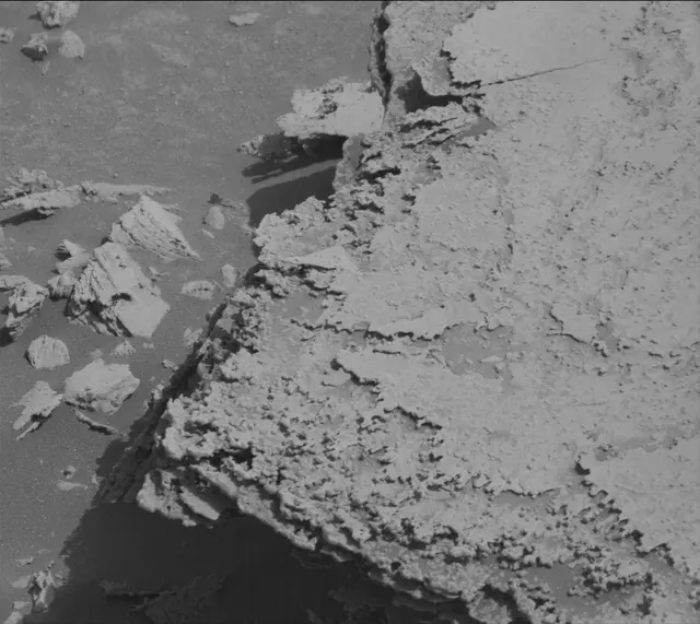 Sol 4102: Mast Camera (Mastcam)