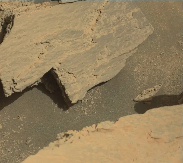 Sol 4102: Mast Camera (Mastcam)