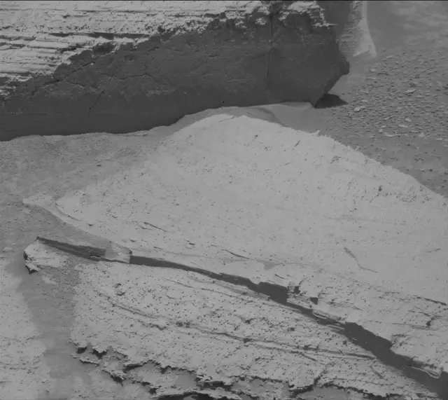 Sol 4107: Mast Camera (Mastcam)