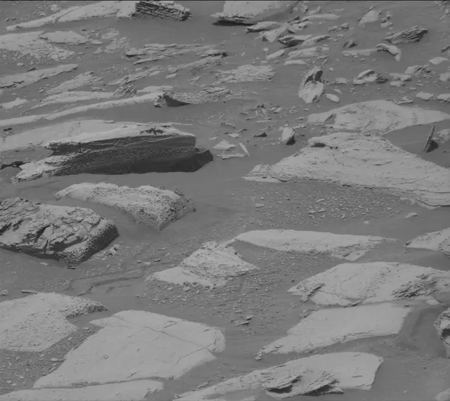 Sol 4112: Mast Camera (Mastcam)