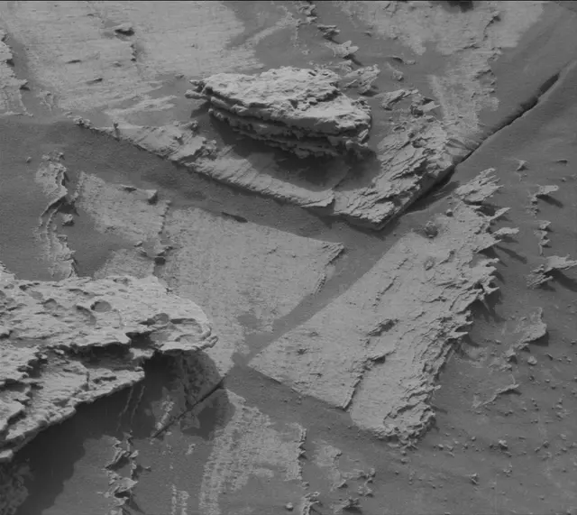 Sol 4116: Mast Camera (Mastcam)