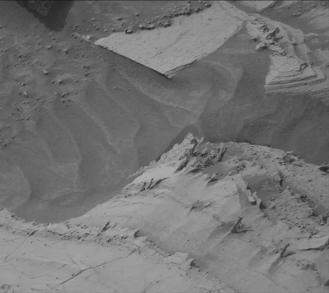 Sol 4116: Mast Camera (Mastcam)