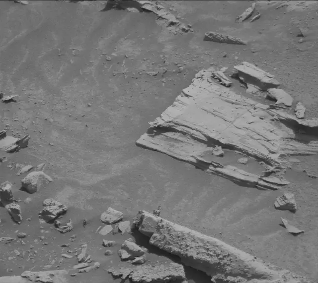 Sol 4117: Mast Camera (Mastcam)