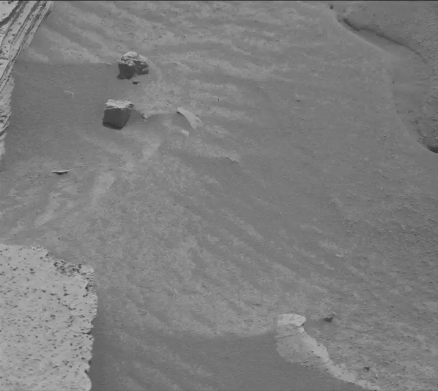 Sol 4117: Mast Camera (Mastcam)