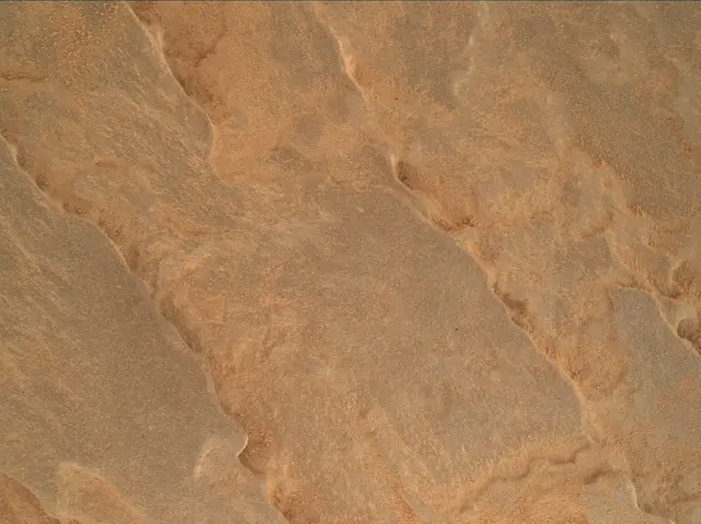 Sol 4118: Mars Hand Lens Imager (MAHLI)