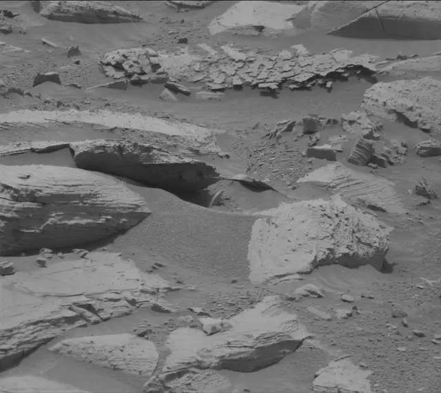 Sol 4121: Mast Camera (Mastcam)