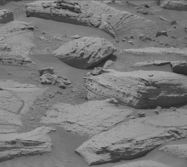 Sol 4121: Mast Camera (Mastcam)