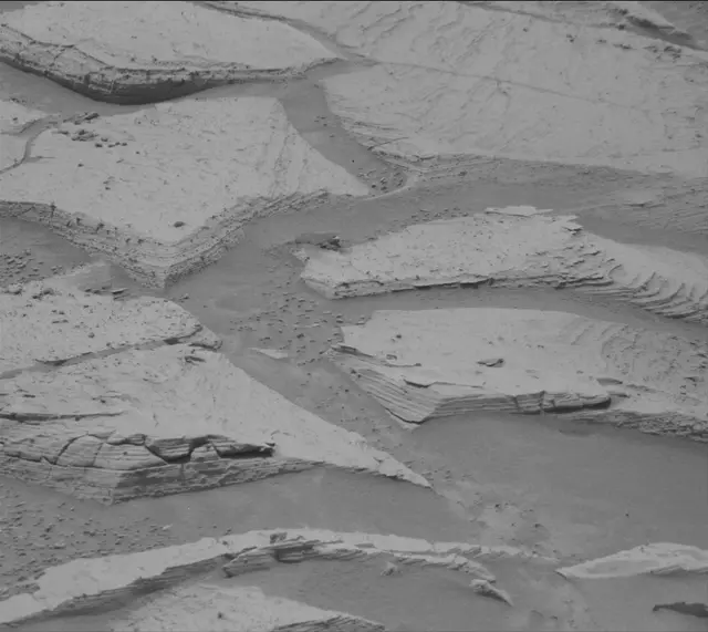 Sol 4121: Mast Camera (Mastcam)