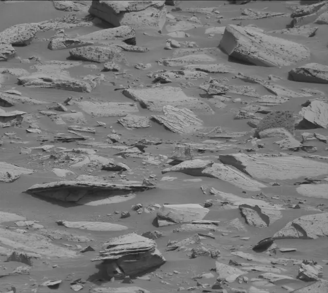 Sol 4128: Mast Camera (Mastcam)