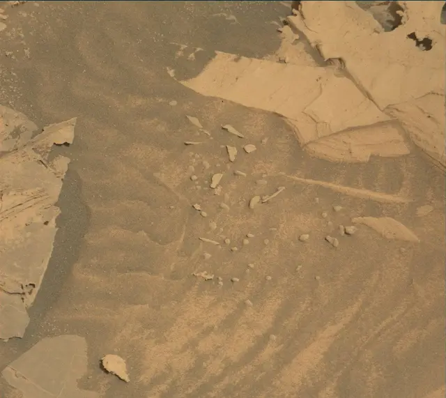 Sol 4128: Mast Camera (Mastcam)