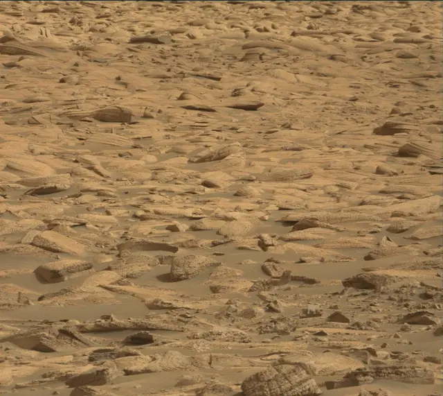Sol 4130: Mast Camera (Mastcam)