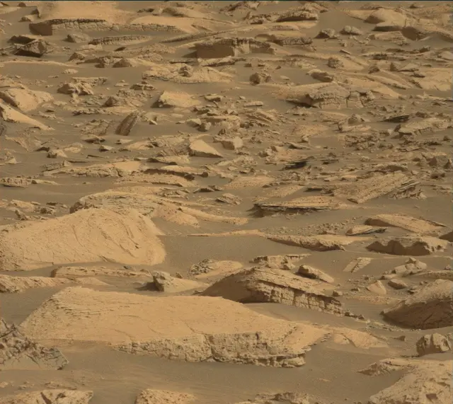 Sol 4130: Mast Camera (Mastcam)