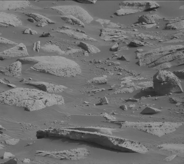 Sol 4130: Mast Camera (Mastcam)