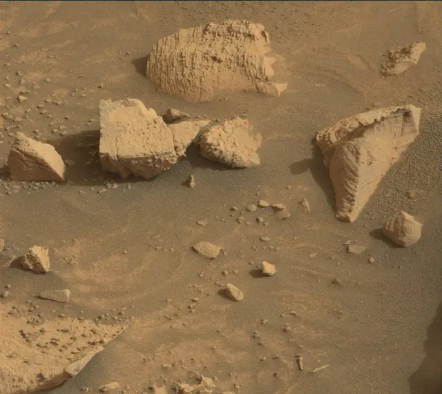 Sol 4130: Mast Camera (Mastcam)