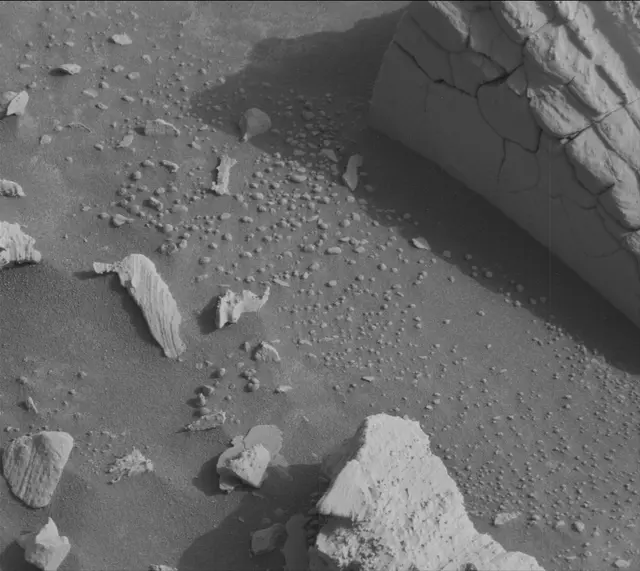 Sol 4130: Mast Camera (Mastcam)