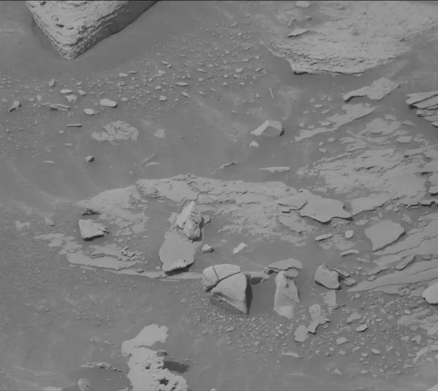 Sol 4132: Mast Camera (Mastcam)