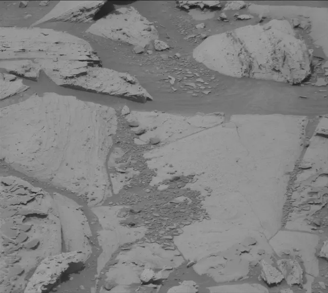 Sol 4132: Mast Camera (Mastcam)