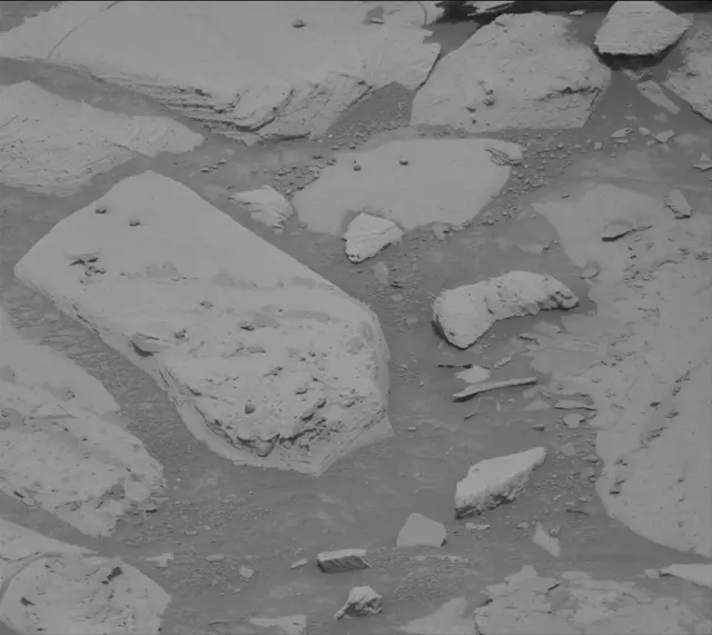 Sol 4132: Mast Camera (Mastcam)