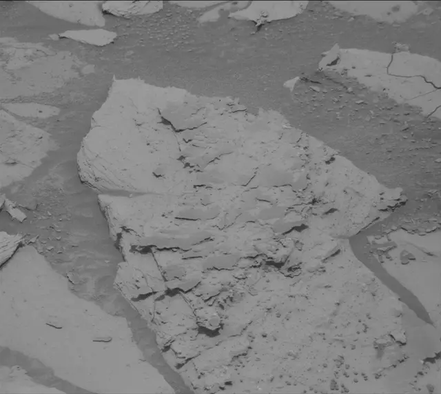 Sol 4132: Mast Camera (Mastcam)