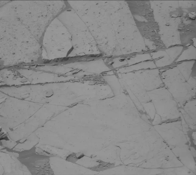 Sol 4132: Mast Camera (Mastcam)