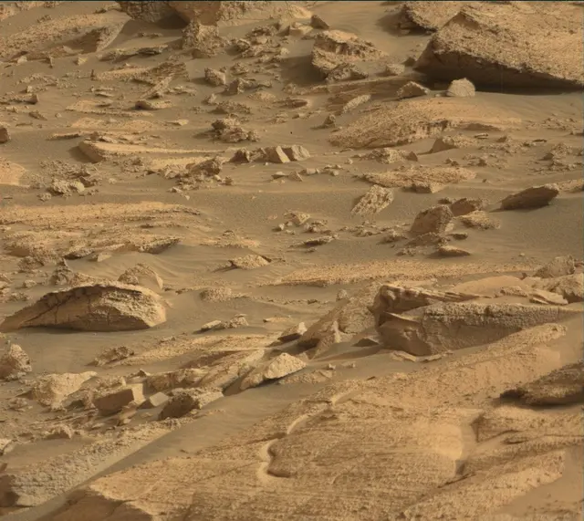 Sol 4132: Mast Camera (Mastcam)