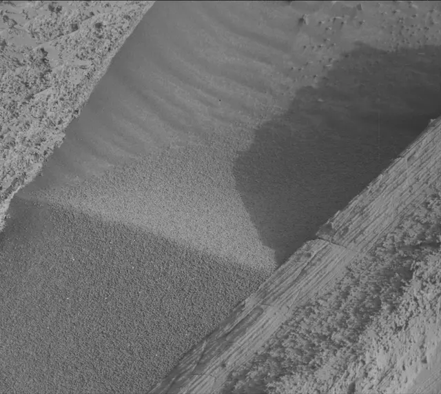 Sol 4132: Mast Camera (Mastcam)