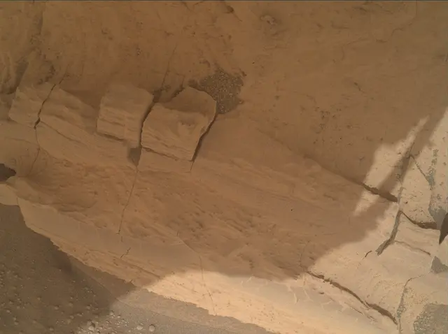 Sol 4132: Mars Hand Lens Imager (MAHLI)