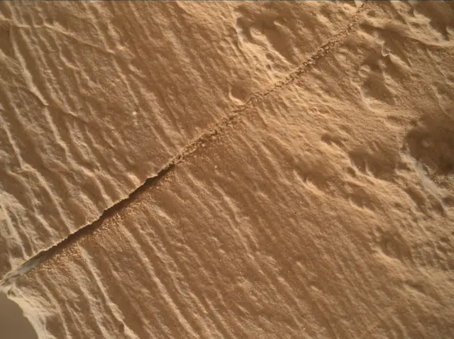 Sol 4134: Mars Hand Lens Imager (MAHLI)