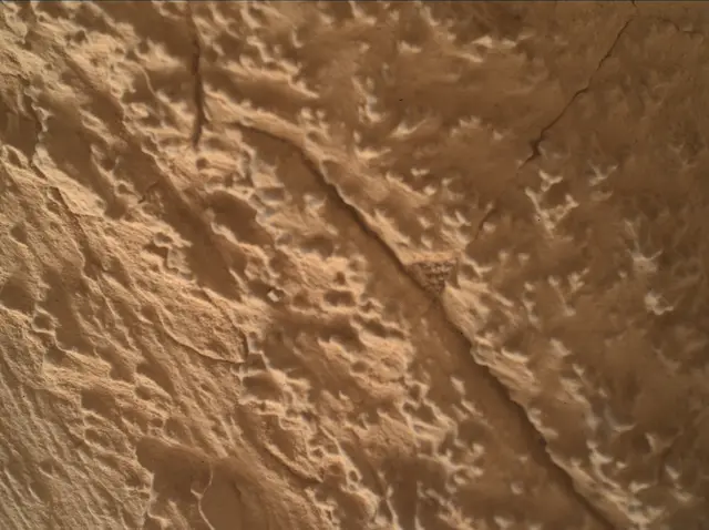 Sol 4134: Mars Hand Lens Imager (MAHLI)