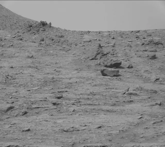 Sol 4135: Mast Camera (Mastcam)