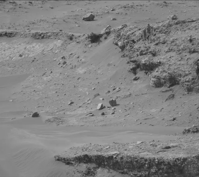 Sol 4135: Mast Camera (Mastcam)