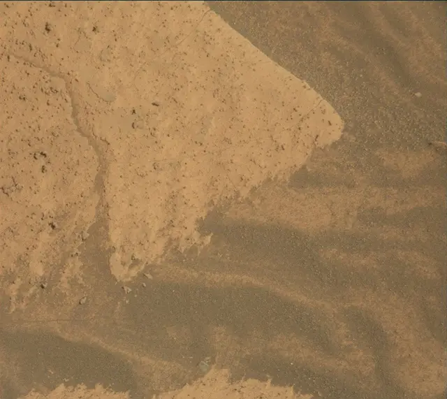 Sol 4135: Mast Camera (Mastcam)