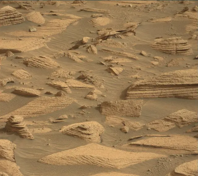 Sol 4137: Mast Camera (Mastcam)