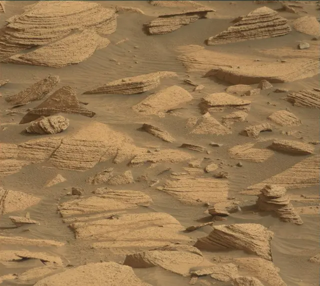 Sol 4137: Mast Camera (Mastcam)