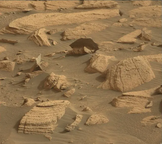 Sol 4137: Mast Camera (Mastcam)