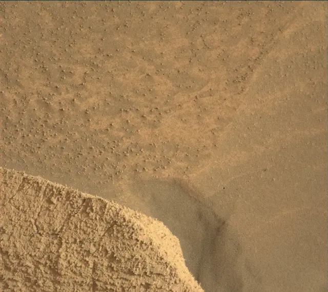 Sol 4137: Mast Camera (Mastcam)