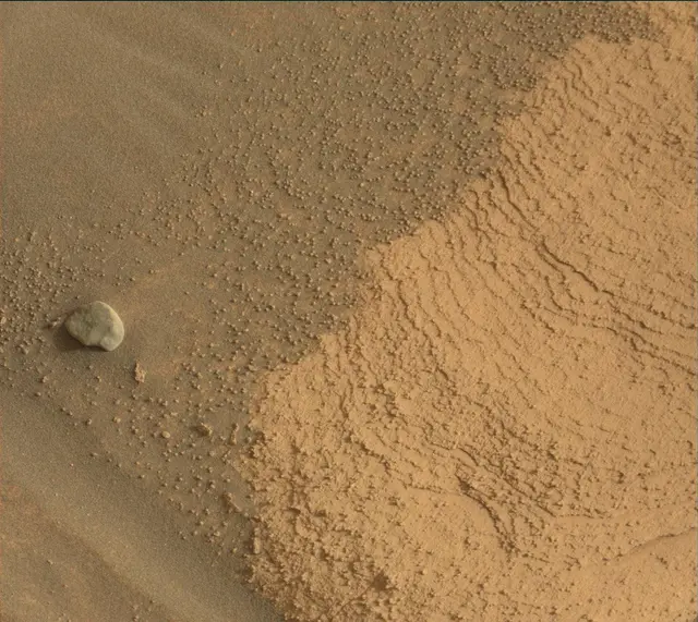 Sol 4137: Mast Camera (Mastcam)