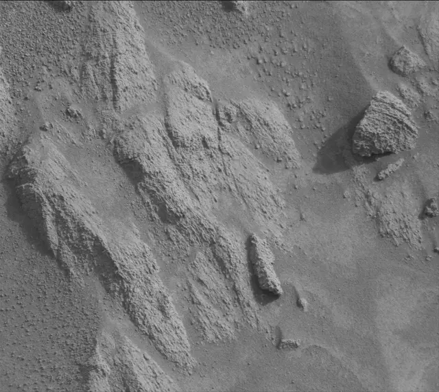 Sol 4139: Mast Camera (Mastcam)