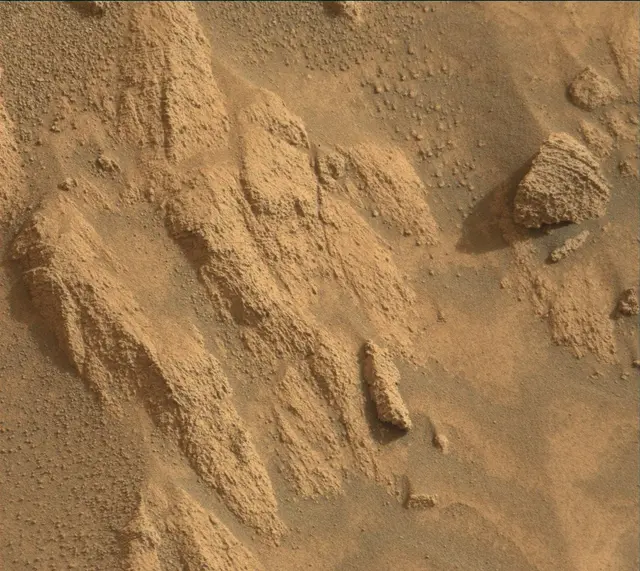 Sol 4139: Mast Camera (Mastcam)