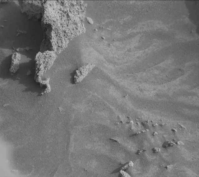Sol 4139: Mast Camera (Mastcam)