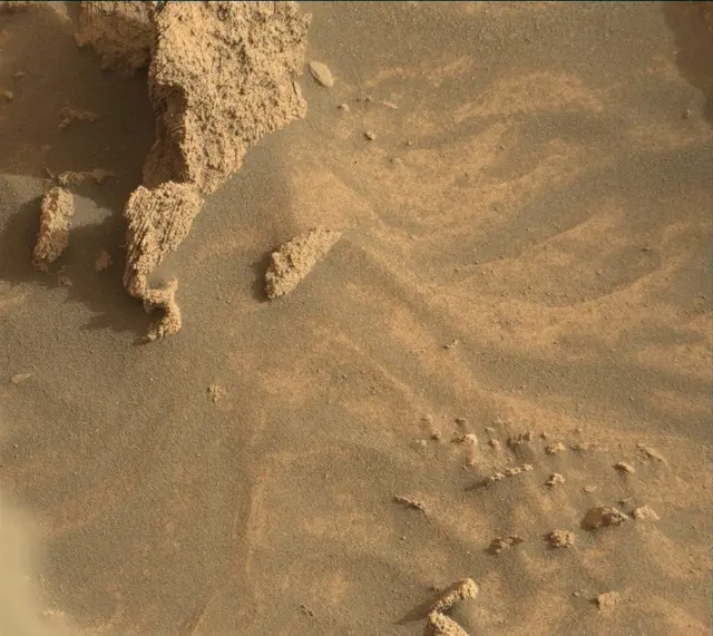 Sol 4139: Mast Camera (Mastcam)