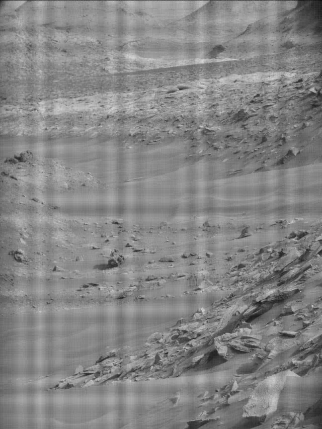Sol 4142: Mast Camera (Mastcam)