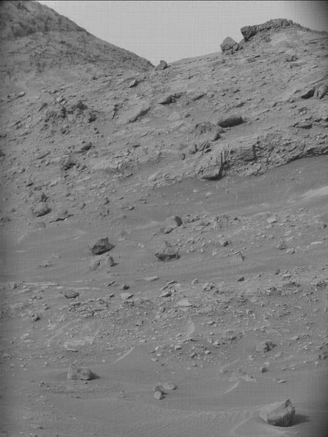 Sol 4142: Mast Camera (Mastcam)