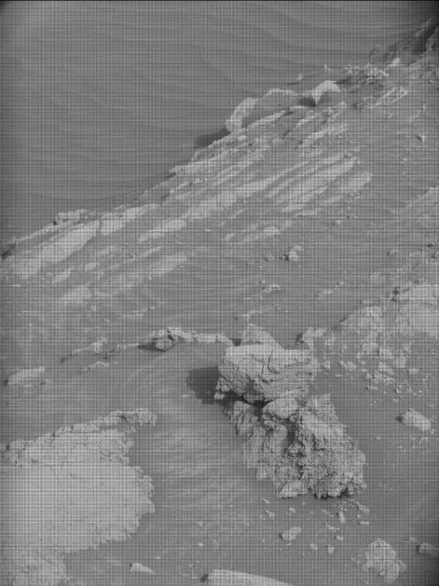 Sol 4142: Mast Camera (Mastcam)