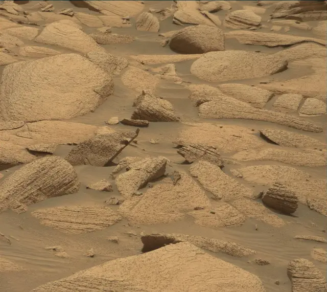 Sol 4142: Mast Camera (Mastcam)