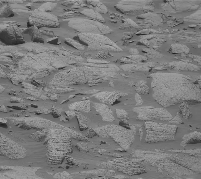 Sol 4142: Mast Camera (Mastcam)