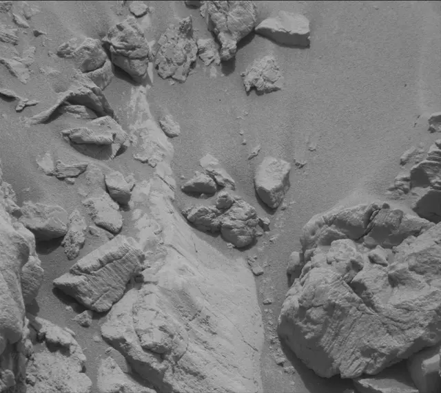 Sol 4142: Mast Camera (Mastcam)